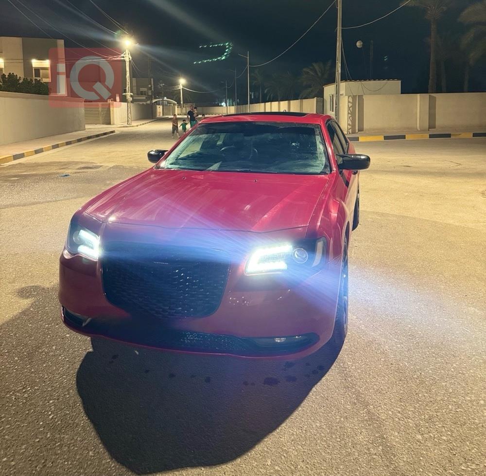 كرايسلر 300
